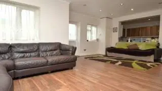 2 bedroom property for sale in Seymour Gardens Ilford