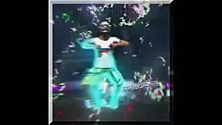 Vou balan&ccedil;ar a umbrela ☂️ [ Edit Funk Free Fire ] #shorts