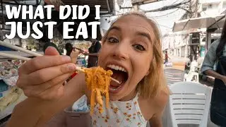 FIRST TIME trying PAD THAI!