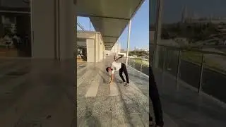 One hand spin 🔥