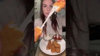 TGI Fridays mozzarella sticks 10/10 😋 #asmr #mukbang #food #shortsfeed #shorts #fypシ #fyp