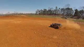 Redcat BlackOut Ripping It Up On Dirt