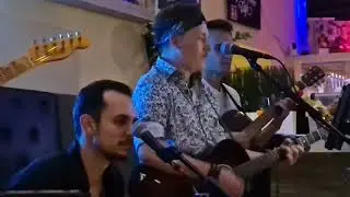 Dancing Waters  - Yellow -  LIVE in Augsburg