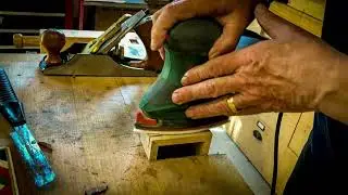 Making a wooden three corner grain matched box