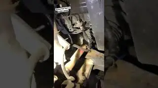 Педаль тормоза проваливается до пола.