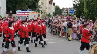 G&auml;ubodenvolksfest Straubing Auszug 2024 - Spielmannszug Teisnach