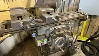 Köp Fräsmaskin Abene VHF-30 med mycket tillbehör och fjärrkontroll på Klaravik