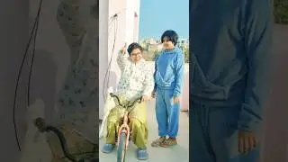 thand wale topi headphone pahne Lavi ne 🥰#trending #funny #comedy #viral #shorts #youtubeshorts