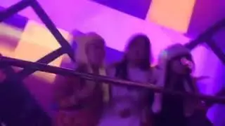girl loy - YUUDO