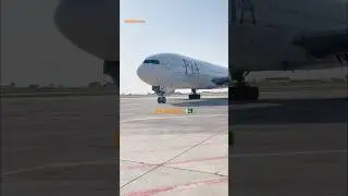 Pakistan 🇵🇰 international airlines #pia #aeroplane #views #boeing #777 #foryou #wajiddpvlogs