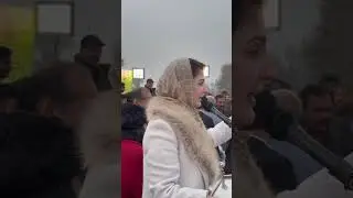Maryam Nawaz Sharif meets her fans during election campaign