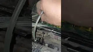 probando el caudal de retorno de los inyectores del kia bongo III.