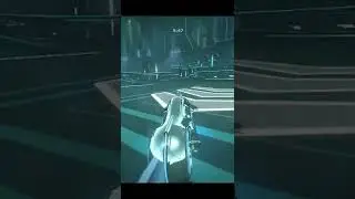 Tron Evolution - XBOX 360 - WELCOME TO THE GRID!!