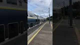 Passage de TER Regio 2N OMNEO Normandie &agrave; Acheres Grand Cormier
