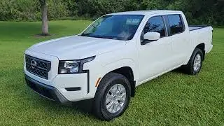 2022 Nissan Frontier SV Crew Cab 4x2 Review