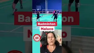 Uma forma de jogar badminton com muitas pessoas