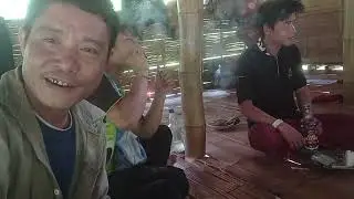 Karen traditional (ကညီလုၢ်လၢ်တၢ်ကံၢ်စု)