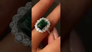 Emerald Cut Green Gemstone Ring, Vintage Halo Ring for Women, Statement Cocktail Ring 💚