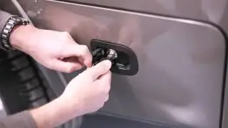 2013 NISSAN Titan - Lockable Bedside Storage Compartment