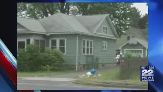 Stewart Weldon&rsquo;s Page Blvd home up for sale one year after 3 bodies found
