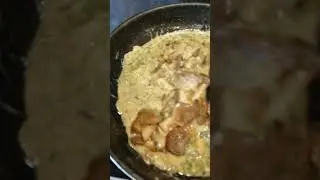 Mait&eacute; et Micheline cuisinent une omelette au pleurote !!