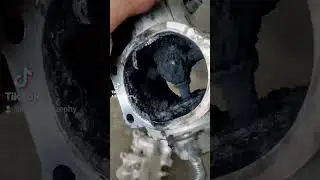 EGR & intake cleaning toyota hiace 1Kd engine