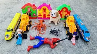 Bandar auto rickshaw ke uper Chad gya or hulk ne Bandar ko niche gira diya