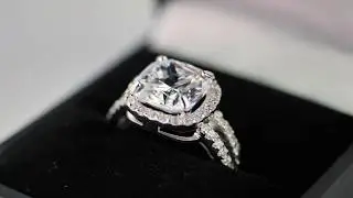 Luxuria Diamonds Accarezzare Ring