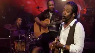 Grupo Revela&ccedil;&atilde;o - Vou Te Procurar (Ao Vivo no Morro)