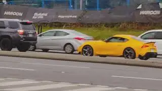Yellow 💛 car on the street 