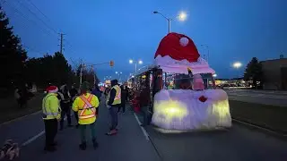 Barrhaven Santa Claus Parade! | Spreading Christmas Cheer With #octranspo