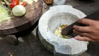ĂN GỎI GHẸ SỐNG BẠN C&Oacute; D&Aacute;M ĂN  Tr&iacute; Phạm eat live crabs