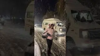 Live Snowfall in Manali | Cars Sliding on Snowy Roads | Manali Snow Update