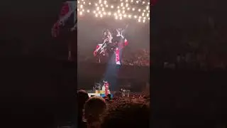 Harry Styles - Crowd singing Happy Birthday in German - Cologne Germany - 22.07.2022