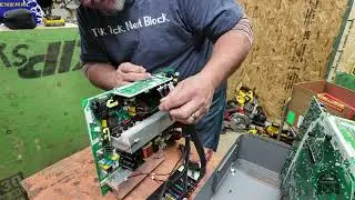Fixing the Fried PowMr: Full Board Swap + Barn Cat Supervision