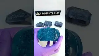Unmolding a Crystal Pumpkin #siliconemold #resinart #epoxyresin  #unmolding #resinmold #diyresin