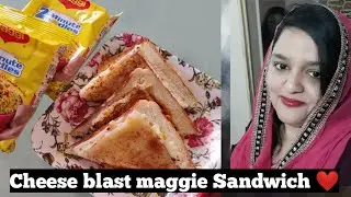 Cheese blast maggie Sandwich 🥪| Instant recipe| unique recipe | parmila's kitchen ❤️