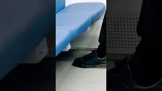 новая электричка сегодня пошла рано утром, под сидушками зарядные устройства для телефонов #жд