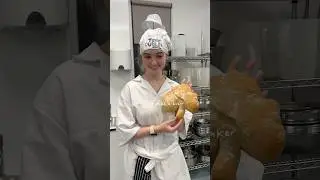 I have ALWAYS wanted to be a baker! 🤧
