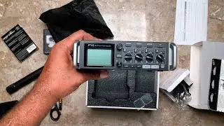 Zoom F4 Unboxing