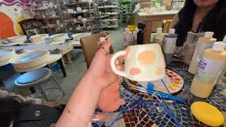 Our First Time at Wet Clay Caf&eacute; in Seattle! Pottery Painting Vlog 🎨💖
