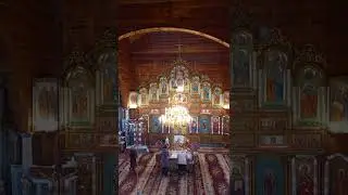 Стою на колінах в миваюсь сльозами.