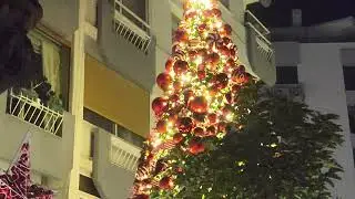 #travel #asmrtravel #christmas #newyear #walking  #chocolate#street #celebration #izmir #turkey 