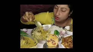 Simple Indian Lunch Eating #shorts#shortsfeed#lunch #viralshorts#foodie#food #simplelunchthali#viral