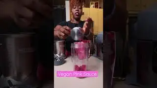 I made the vegan pink sauce from Chef Pii! Thanks to @markmorinii for filming 💚