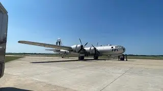 1944 BOEING B-29 (N529B &ldquo;FIFI&rdquo;) Arriving into Porter County Regional Airport (KVPZ)