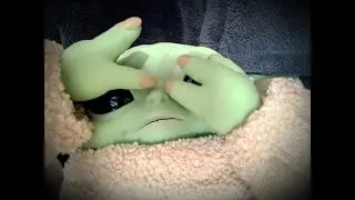 Baby Yoda: Watching Scary Movies 🙀 📺  (grogu)