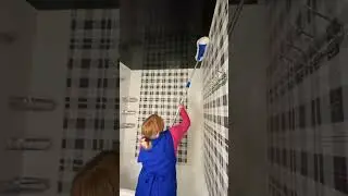 Как почистить чёрный, натяжной потолок от водного камня, пара и жира