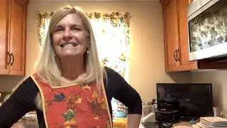 Let&rsquo;s Make a Pumpkin Roll Using Fresh Pumpkin!