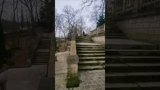 basic stairs or parkour style ??? #parkour#fast#trendy#paris #sport#athlete #insane#freerunning